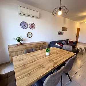 Mackenzie 301 Apartament